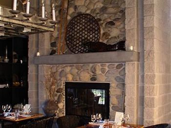 The Inn At Лангли Екстериор снимка